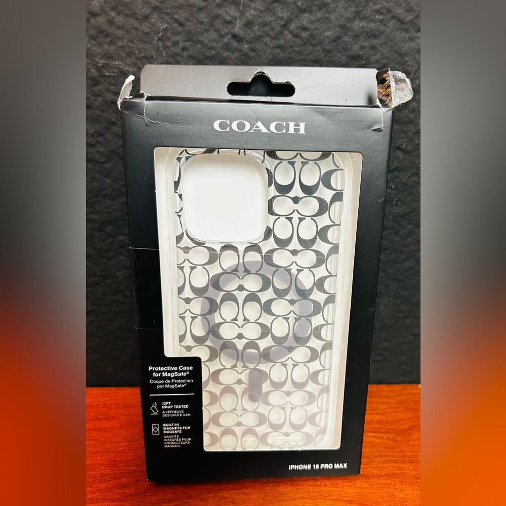 New Coach iPhone 16 Pro Max Case MagSafe Signature C black and grey ombré color